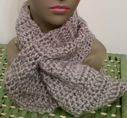 Gray Keyhole Scarf